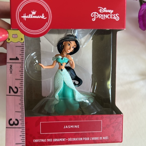 Hallmark Disney Princess Jasmine Holiday Ornament - Picture 4 of 4